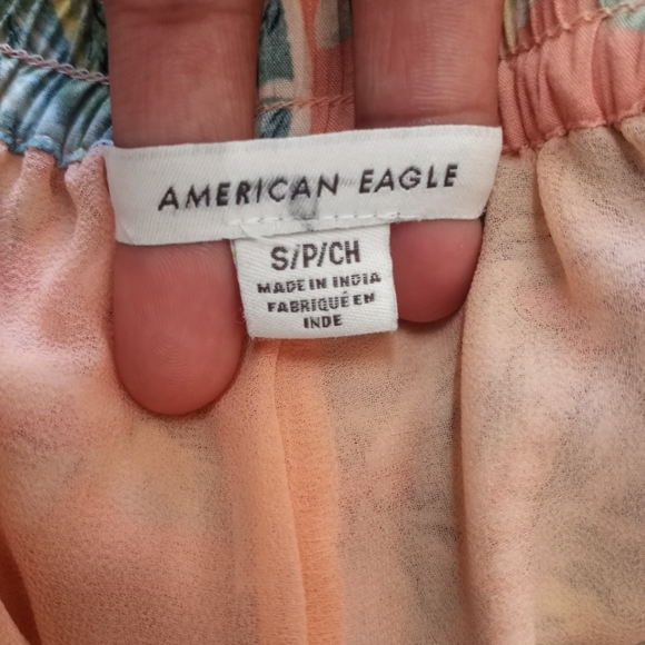 American Eagle High Rise Hawaiian Flowy Shorts - Picture 2 of 7